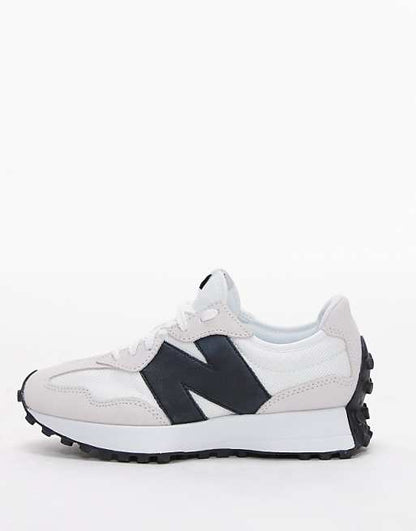 Les Baskets 'Classique' - Blanc & Noir