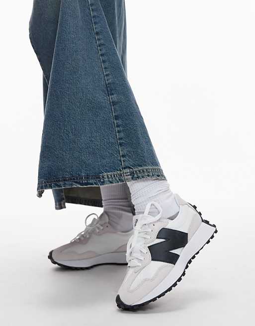 Les Baskets 'Classique' - Blanc & Noir