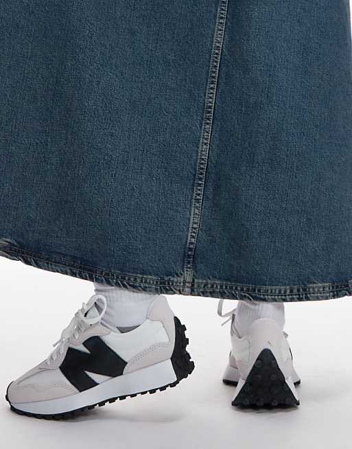 Les Baskets 'Classique' - Blanc & Noir