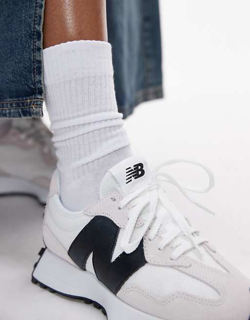 Les Baskets 'Classique' - Blanc & Noir
